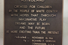 astroland-plaque-2